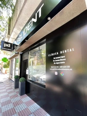 Polident - Dres. Lozano y López - Clínica Dental en Tomares