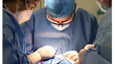 ZMMEDIC Clínica de Microinjerto capilar FUE (Trasplante Capilar), MEDICINA ESTETICA AVANZADA, Dr.Enghell Martinez